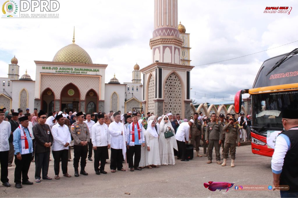Pelepasan 133 Jamaah Haji Kapuas Hulu Di Masjid Agung Darunnajah, DPRD Berikan Pesan Haru, Apresiasi Dan Dukungan